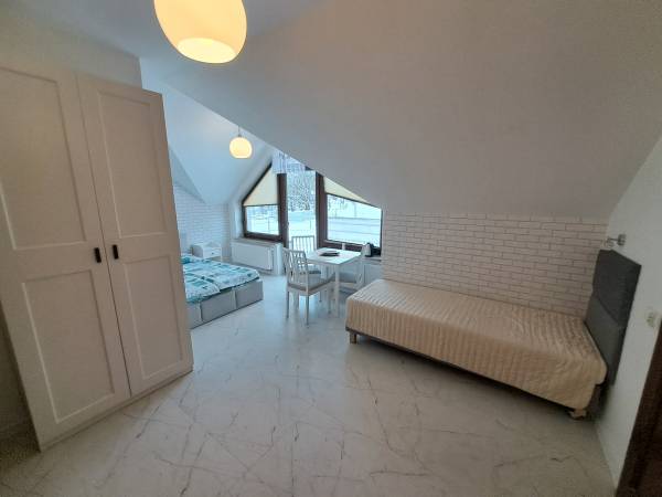 Pok. 4 - 3 osobowy z kuchnią