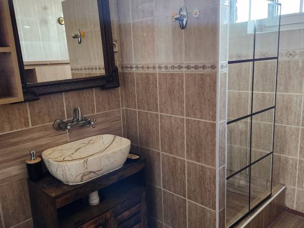Apartament trzypokojowy łazienka 