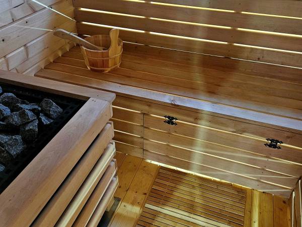wnętrze sauny