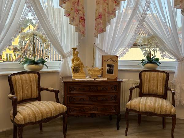 Pokoje Gościnne Pod Strzechą