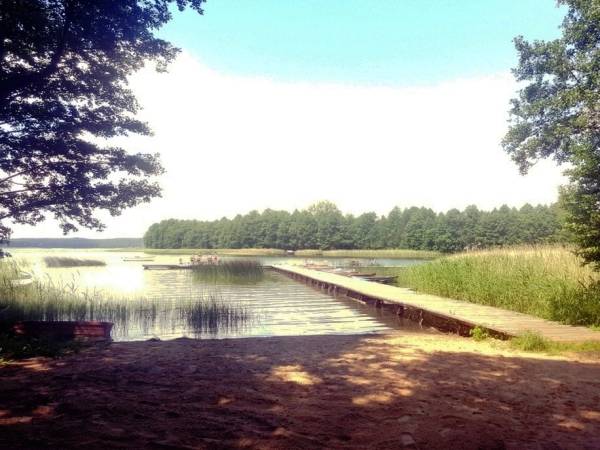 Domek nad jeziorem, mazury, ogrzewany.