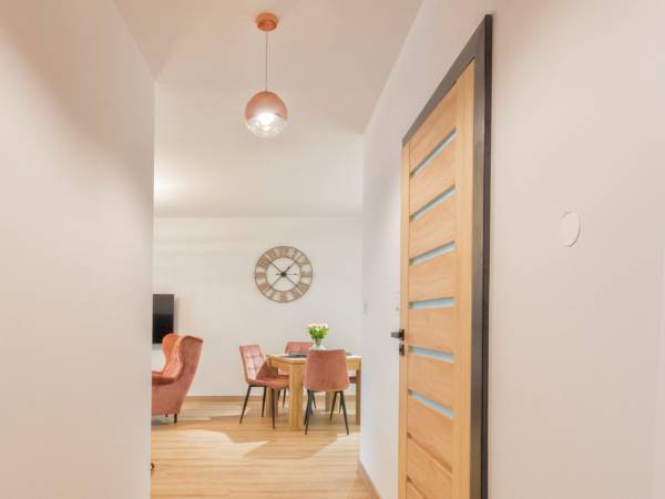 Apartament przy jeziorze nr 2