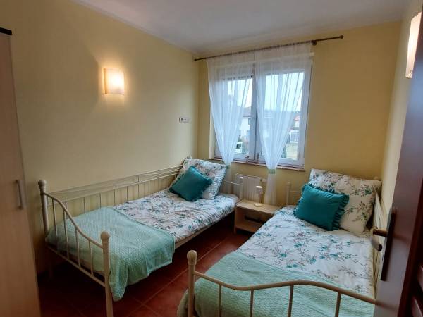 Apartament nr 2 (sypialnia)