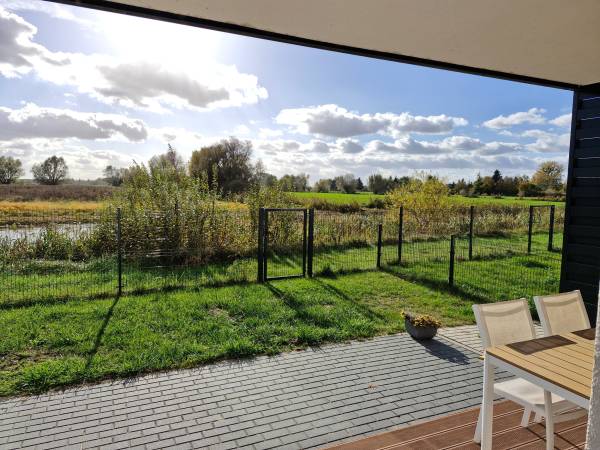 Apartament Deluxe 2-pokojowy z ogródkiem