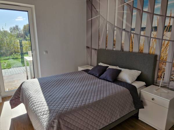 Apartament Deluxe 2-pokojowy z ogródkiem