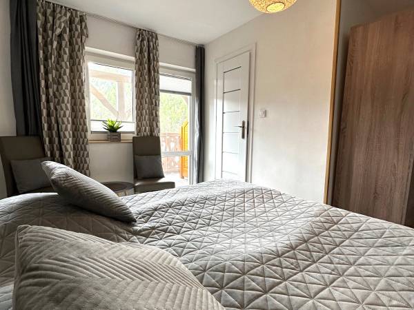 Pokój 2 osobowy z balkonem,łazienkąi tv/ willa w centrum