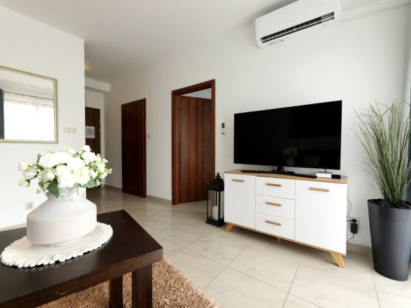 Apartament Ikar