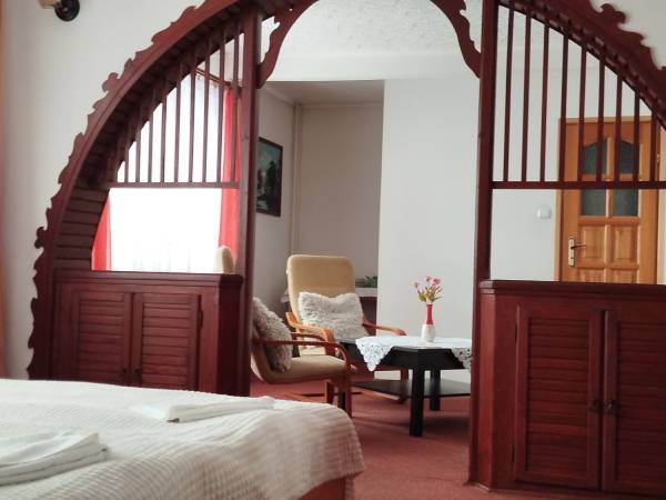 pokój studio 2-4 os z łazienką i balkonem