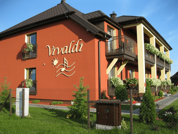 Widok boku pensjonatu