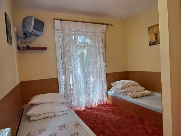 pokój 2 osobowy ,pojedyncze