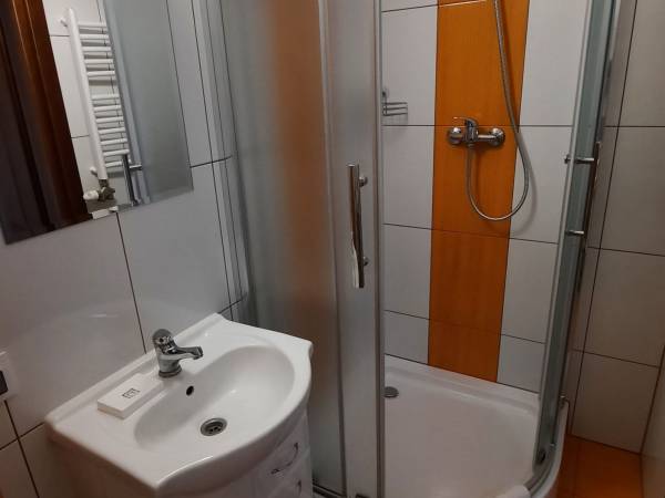 Białka Tatrzańska_Ambrozja_nocleg ze śniadaniem_pokój nr 1_5_2-osobowy