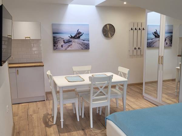 studio dwupokojowe na 2 piętrze