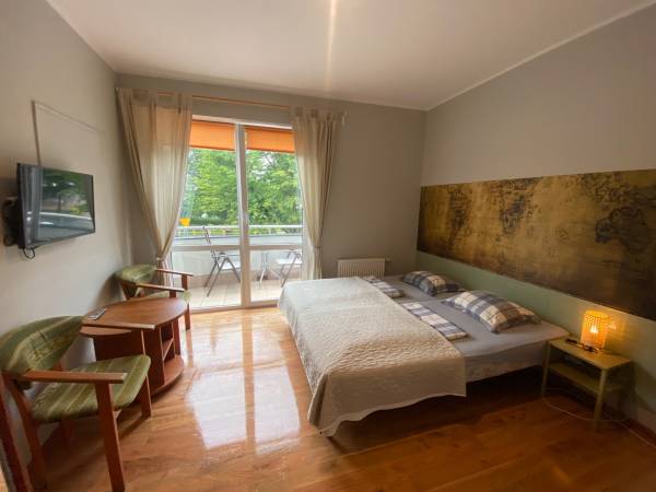 Pok. 2os. nr.5 z tarasem i własną laz. obok pokoju 