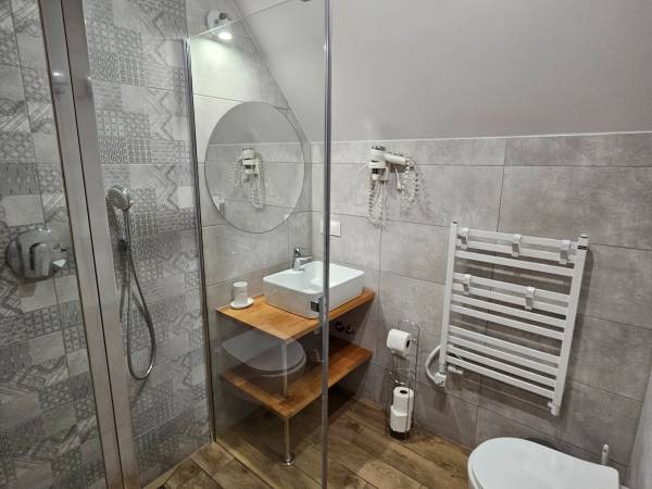 ANGELA - domki letniskowe i pokoje