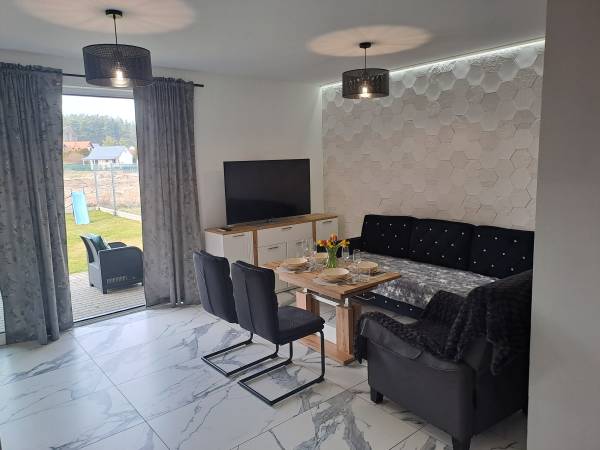 Apartament w Ustce z ogrodem i parkingiem