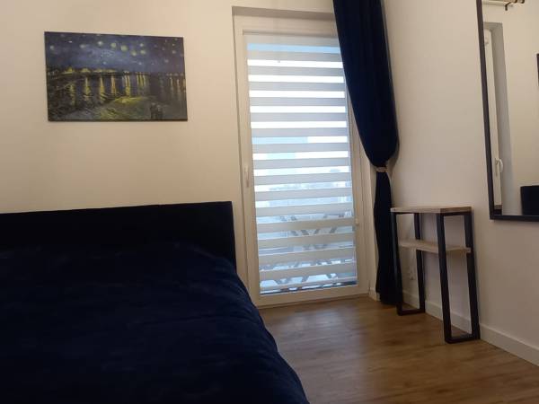 APARTAMENT RODZINNY - 100 metrów od morza