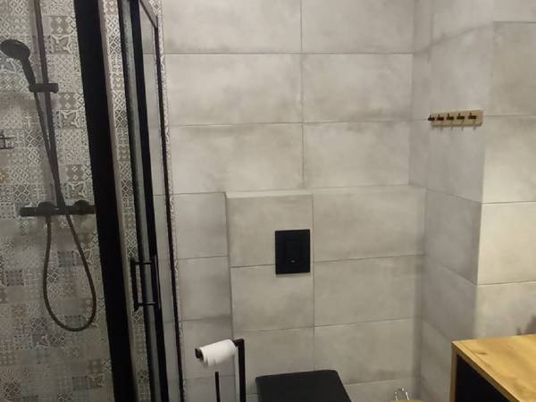 APARTAMENT RODZINNY - 100 metrów od morza