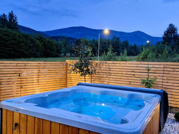 Widokowo - Domy z Widokiem na Śnieżkę z jacuzzi i sauną