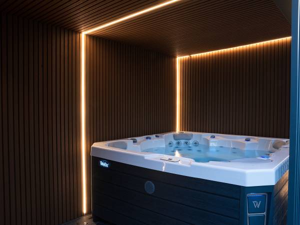 Domki Comfort + comfort wellness zone (sauna- jacuzzi)