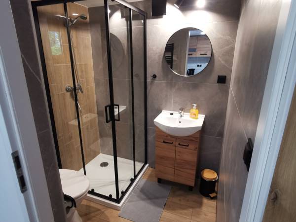 Łazienka, mały apartamencik