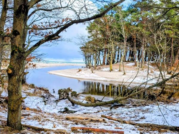Wejście na plażę nr 24 ujściu rzeki Piaśnica