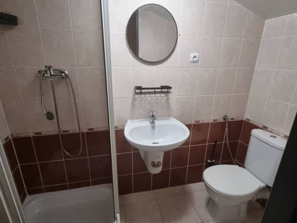 łazienki w pokojach