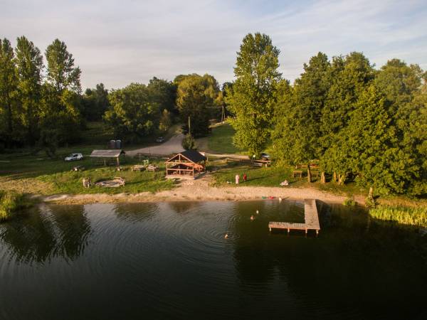 Rezerwat Wielin nad jeziorem (sauna, balia, jacuzzi, basen)