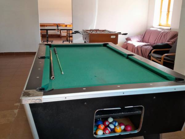 Nad Koroną z Jacuzzi domki i pokoje