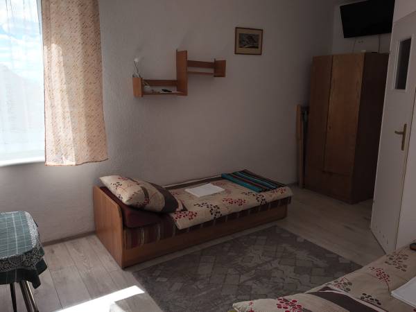 Pokój nr 4 dwuosobowy pierwsze piętro