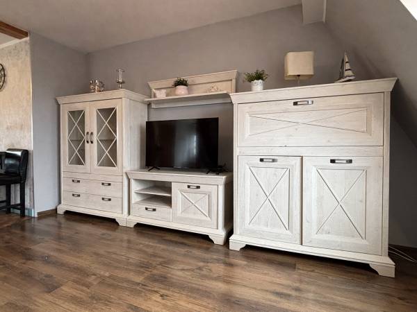 apartament dwupoziomowy z kominkiem