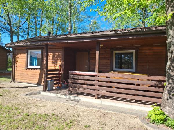 Pokoje i domki u Ani