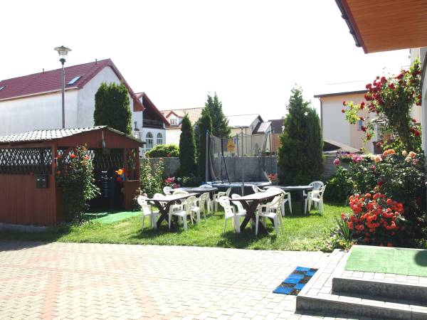 Całoroczny Dom Wczasowo - Hotelowy