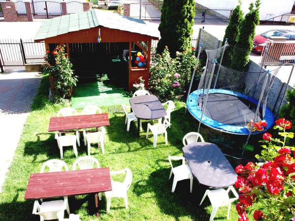 Całoroczny Dom Wczasowo - Hotelowy