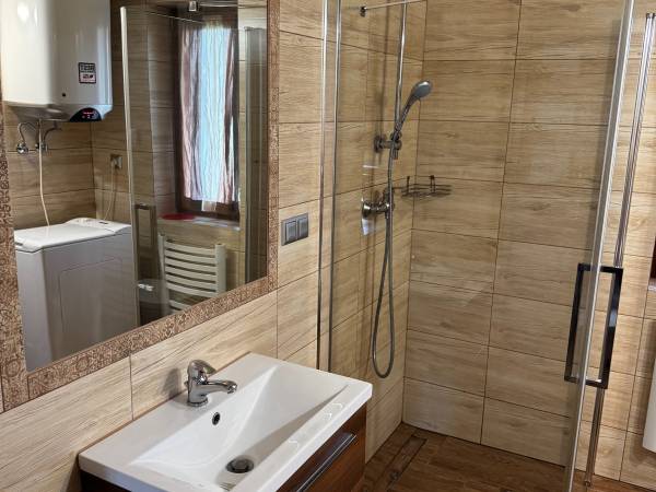 Domek Miś- łazienka na parterze