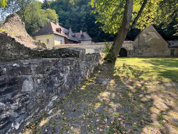 Trzy Korony Apartamenty i Pokoje Gościnne 