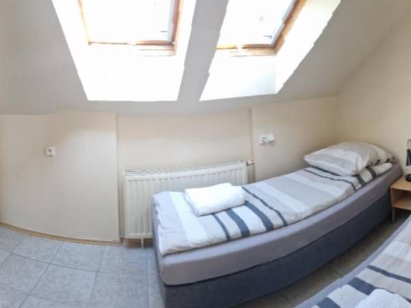 pokoj 4os na piętrze