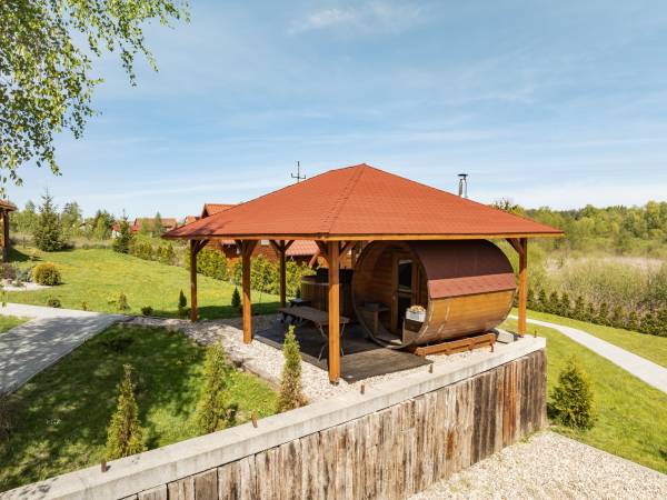 Domki z basenem całorocznym 