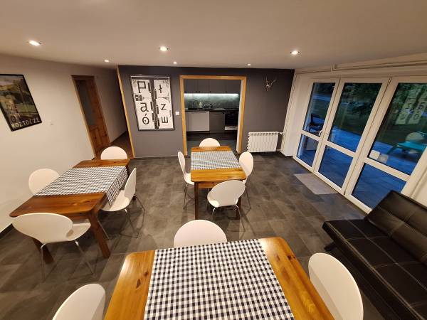 Dom Wakacyjny - Kuchnia i Jadalnia