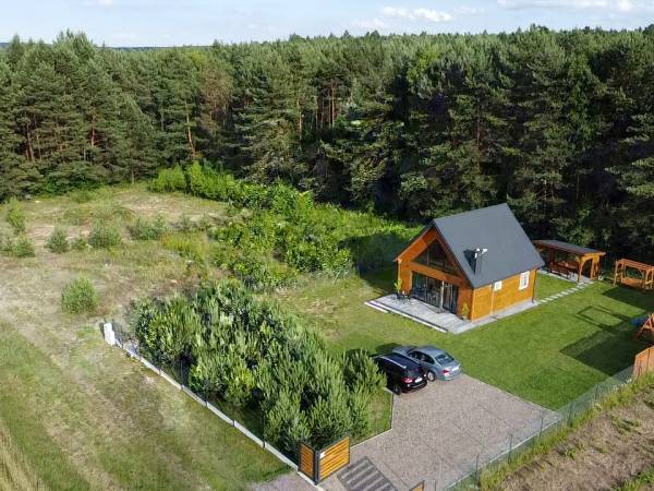 Domek przy lesie na Roztoczu