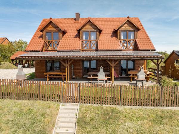 Domki z basenem całorocznym 