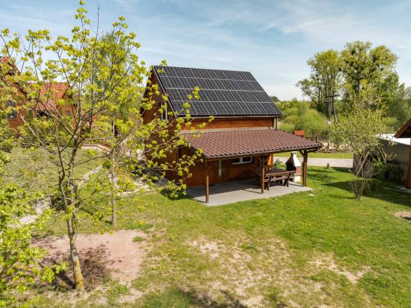 Domki z basenem całorocznym 