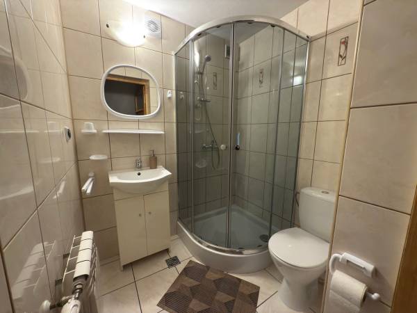 Pokój 4-5 os łazienka