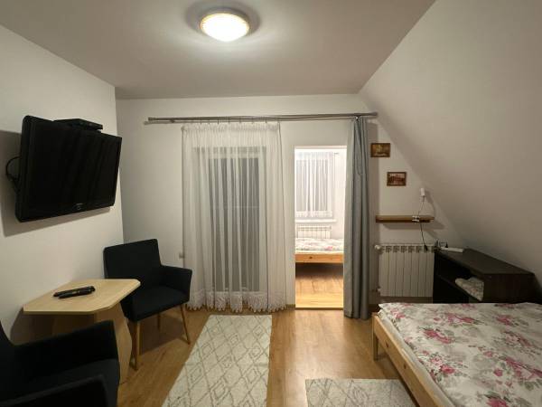 Pokój 3 os z balkonem 