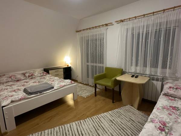 Pokój 4 os z balkonem 