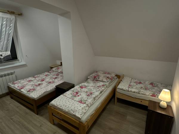 Pokój 4 os z balkonem 