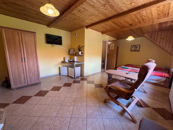 Na Skraju Lasu - pokój dwuosobowy cena od 200zł/dobę 