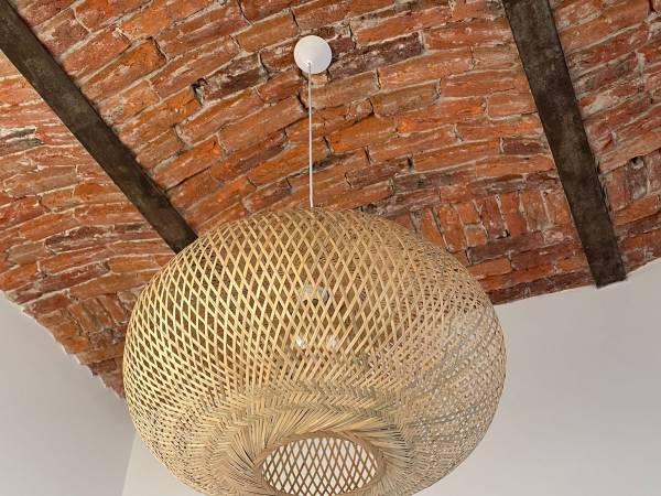 ceglane sufity na parterze