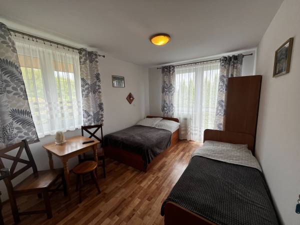 pokój 2-3 osobowy z łazienką