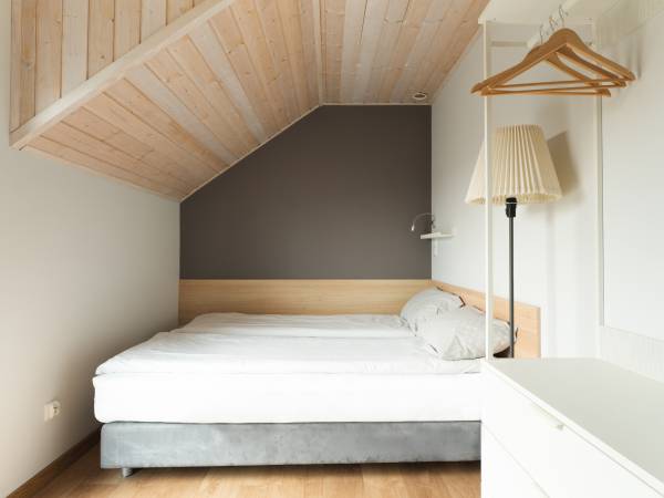 Dębki Plaza, domek wolnostojący- piętro, sypialnia 3 os.