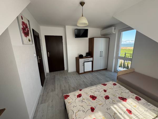 pokój 3 osobowy z balkonem